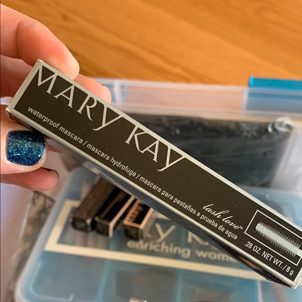Mary Kay Lash Love Waterproof Mascara